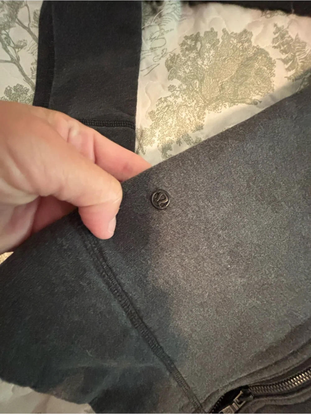 lululemon En Route Jacket sz 6 heathered black gray athleisure travel commute
